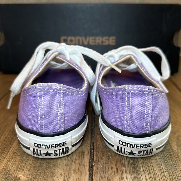Converse Frozen Lilac Chuck Taylor All Star Junior's Ox Lace Up Low Top/Sz 1 - Picture 9 of 11